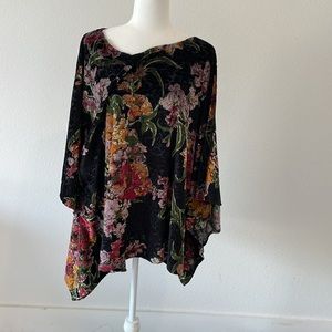 Slinky Brand floral cap blouse